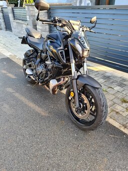 Yamaha MT – 07, r. v. 2023, 54,0 kW, Tech B, doplnky 6300€ - 9