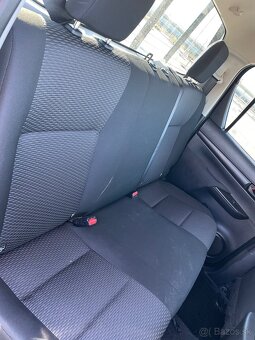 TOYOTA HILUX DC 2.4 I D-4D - NA PREDAJ / NA SPLÁTKY - 9