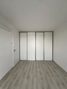 3 izbový byt na začiatku Miloslavova, 2 parkovacie miesta - 9
