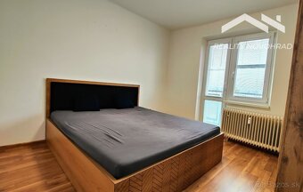 Štýlový 2-izbový byt s balkónom v absolútnom centre Lučenca - 9