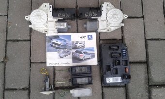 Predné,zadné a iné diely Peugeot 407 strieborné aj šedé - 9