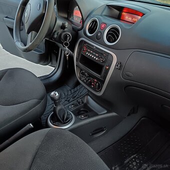 Citroën c3 1,4 benzín 63534km originál - 9