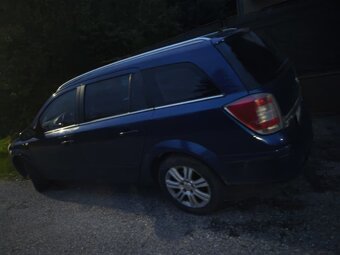 Predám Opel Astra - 9