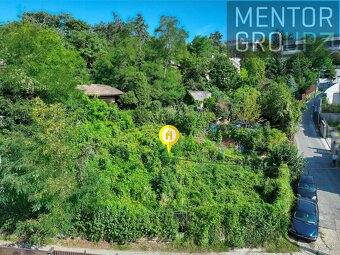 Ponúkame na predaj investičný stavebný pozemok v Starom mest - 9