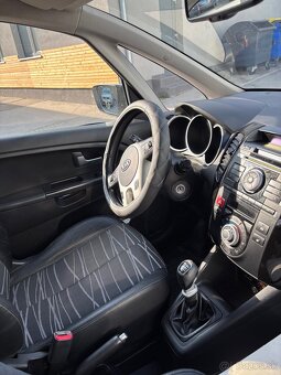 Kia Venga 1.6CRDi 2010 - 9