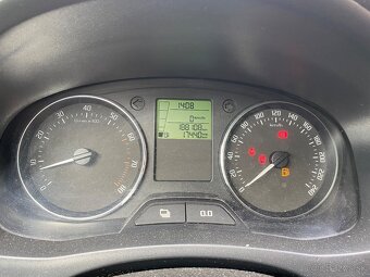 Škoda Roomster 1.2tsi - 9