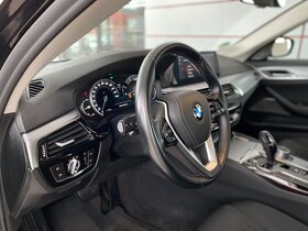 BMW 520d xDrive Touring 140kW AT/8 NOVÁ CENA  - 9