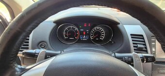 Peugot 4007 - 9
