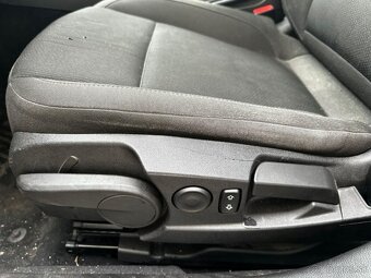 Opel Insignia 2.0 CDTI - 9