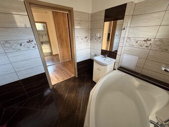 veľký 2-izbový byt Prakovce - 9