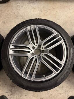 MERCEDES GLS W167 R21 SADA ORIGINAL DISKOV S GUMAMI - 9