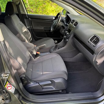 Volkswagen Golf 2.0 TDi 103kW - 9