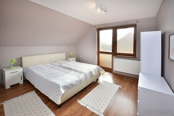 Predaj novostavba rodinného domu 6 izbový s garážou a pozemk - 9