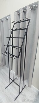 Lacno predám zariadenie do predajne - 9