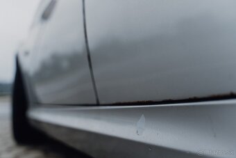 BMW E90 320d– NOVÁ STK/EK – SERVIS - 9