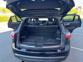 Infiniti FX30Ds - 9