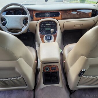 Jaguár Sovereign 3.2 V8 (generácia X308) - 9
