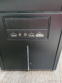Intel pentium 3,20GHZ, 8 GB RAM, RADEON RX 550, SSD 250GB - 9