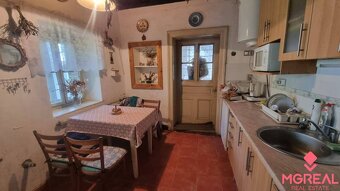 Starší rodinný dom Černík - 9