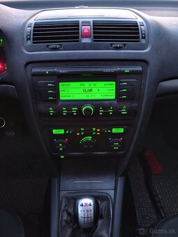 Skoda octavia 2 combi 4x4 - 9