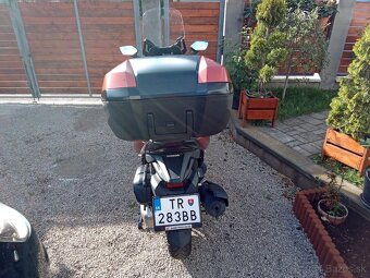 Honda FORZA 125 - 9