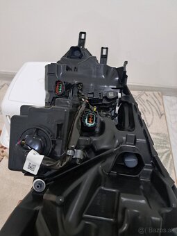 Svetlo NISSAN QASHQAI 100-8D02J - 9