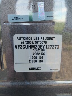 Peugeot 2008 1,2 VTi 2014 126 tis km - 9