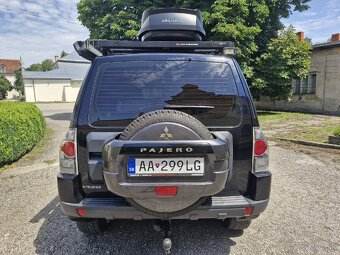 Mitsubishi Pajero IV 3.2 DiD 147 kw 4x4 ADVENTURE - 9