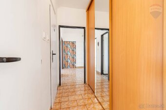 VÝBORNÝ 3-IZBOVÝ BYT S 2 LOGGIAMI, Staré sídlisko, Prievidza - 9