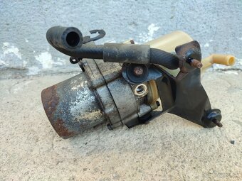 Mazda Servo čerpadlo posilňovača riadenia Koyo PA66-GF20 - 9