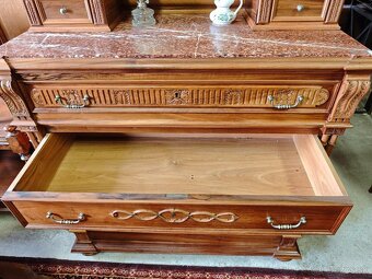 Starožitná komoda - 9