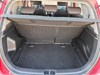 Kia venga 1,4 (66kw) benzin , r.v 2013 - 9