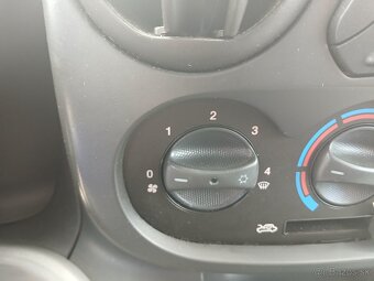 Fiat Doblo 1.9jtd 77kw Dynamic model 2007 - 9