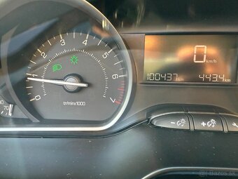 Peugeot 208 1.2 PureTech Active - 9