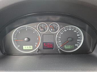 Seat Alhambra 1.9 TDi, 85 kW, 6 rýchlostný manuál - 9