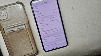 Apple iPhone 11 Pro Max 256GB - 9