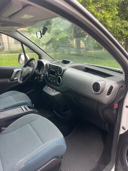CITROEN BERLINGO MULTISPACE 1,6 HDI / AUTOMAT / PRVÝ MAJITEĽ - 9