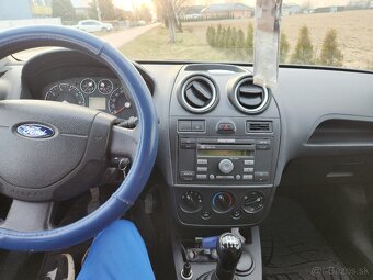 Ford Fiesta 1.25cm3 - 9