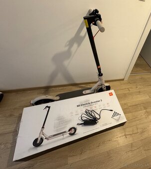 Xiaomi Mi Electric Scooter 3 - 9