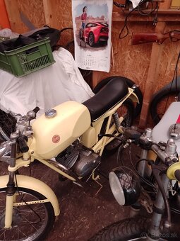 Rozpredám zbierku motoriek - 9