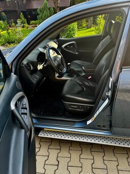 Predam toyotu rav4 - 9