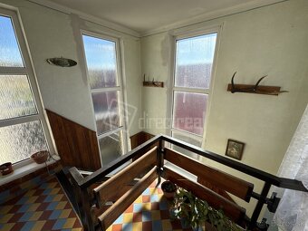 Priestranný rodinný dom s veľkým pozemkom v obci Bojn… - 9