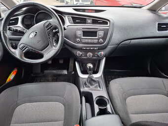 KIA CEED COMBI 1,4 r.v. 2016 1. majiteľ, kúpené v SR - 9