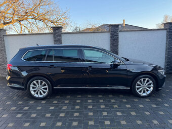 Volkswagen Passat Variant 2.0 TDI 240PS Highline 4Motion DSG - 9