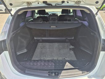Hyundai i30 1.6 CRDI 81kw - 9