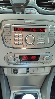 Predám Ford FOCUS 1.6 benzín+LPG, 74 KW, 2008 - 9