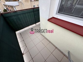 SLNEČNÝ 2-IZBOVÝ BYT S VEĽKÝM BALKÓNOM A SÚKROMNÝM DVOROM - 9