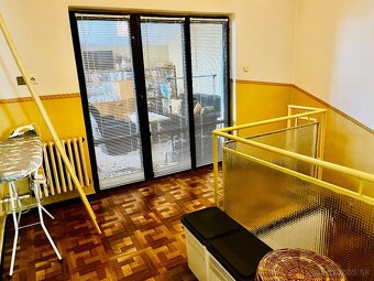 ZNÍŽENÁ CENA zdravý funkčný rodinný dom, 781m2, HE - 9