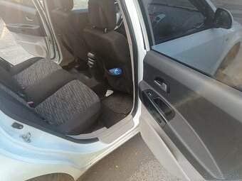 Kia Ceed Combi 2,0 CRDI - 9