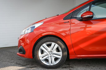 25- PEUGEOT 208, 2019, benzín, 1.2i Signature, 61 kW - 9
